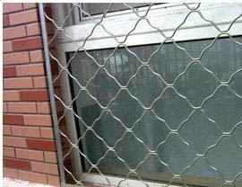 窗戶防盜網(wǎng)1.jpg 窗戶防盜網(wǎng)1.jpg