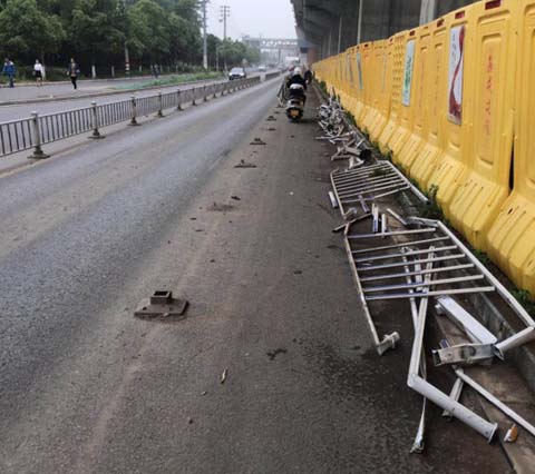 道路護(hù)欄價格 道路護(hù)欄價格