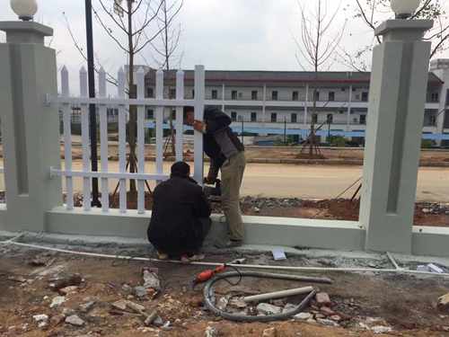 pvc圍墻護(hù)欄 pvc圍墻護(hù)欄