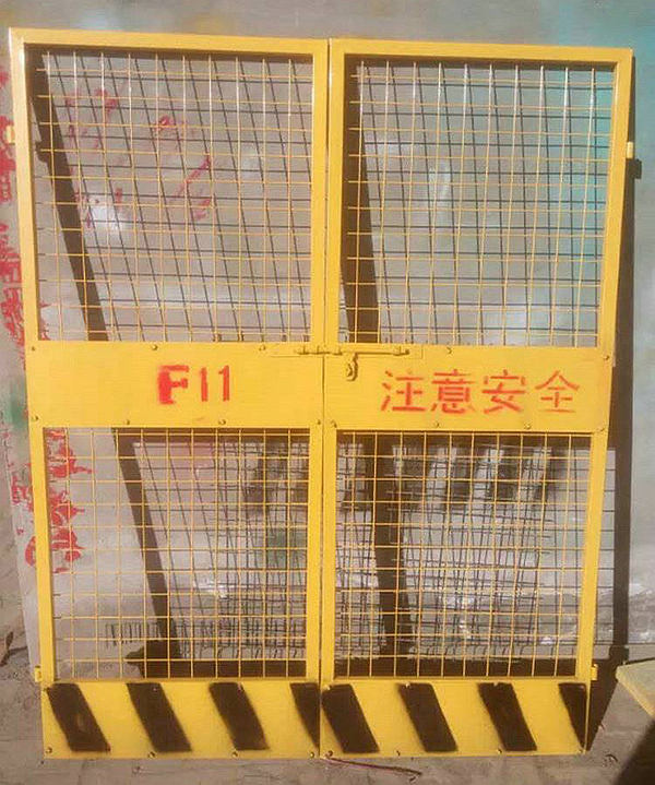 電梯防護(hù)門 電梯防護(hù)門